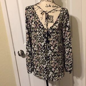 L C Lauren Conrad double V Neck Tunic size S